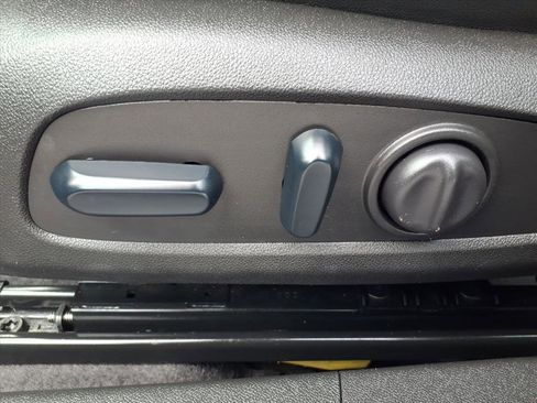 Used 2024 Chevrolet Malibu LT image 29