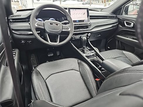 Certified 2024 Jeep Compass Limited w/ High Altitude Package image 2