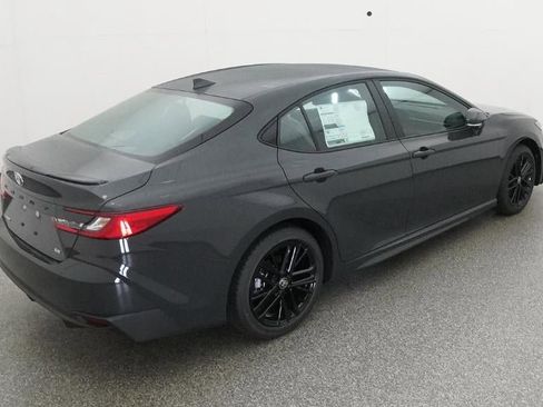 New 2026 Toyota Camry SE FWD image 9
