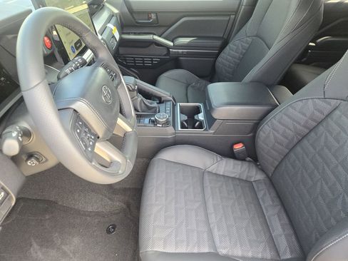 New 2026 Toyota 4Runner TRD Off-Road Premium AWD/4WD image 11
