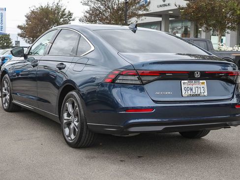 Used 2024 Honda Accord EX image 9