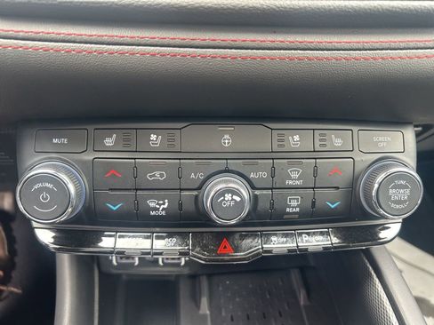 Used 2025 Dodge Durango R/T w/ Blacktop Package AWD/4WD image 24