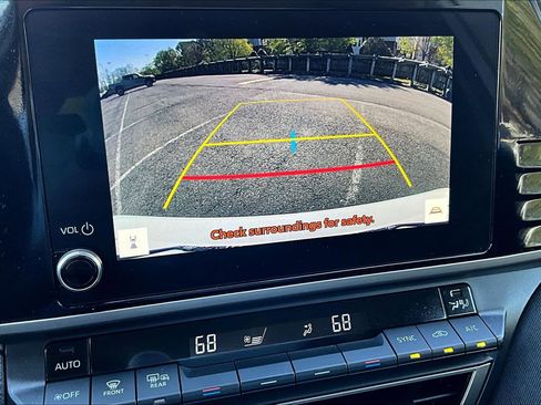 Used 2025 Toyota Camry LE image 20