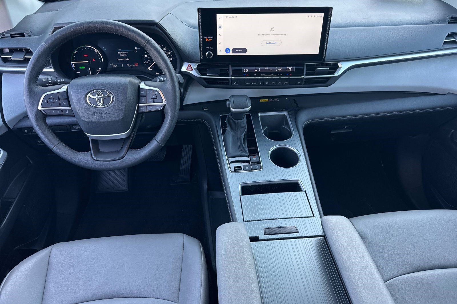 Used 2026 Toyota Sienna XLE FWD image 15