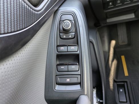 Certified 2022 Subaru Crosstrek 2.5i Sport w/ Moonroof Package image 21