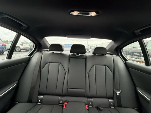 Used 2021 BMW 330i Sedan w/ Convenience Package image 27