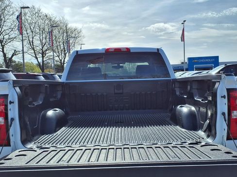 Used 2019 GMC Sierra 1500 SLE w/ SLE Value Package AWD/4WD image 11