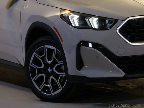 New 2026 BMW X2 xDrive28i w/ Technology Package AWD/4WD image 3