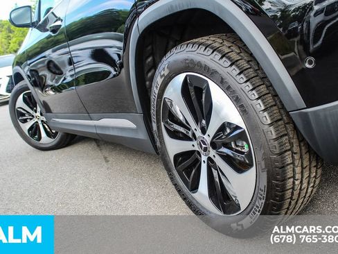 Used 2025 Mercedes-Benz GLA 250 image 15