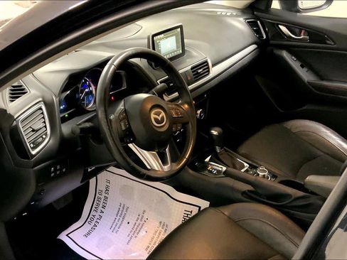 Used 2014 MAZDA MAZDA3 s Grand Touring w/ Technology Package FWD image 16