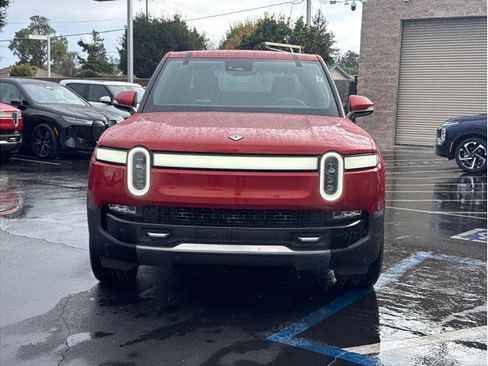 Used 2022 Rivian R1T Adventure image 2