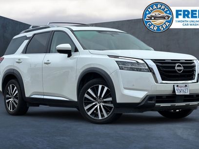 Used 2023 Nissan Pathfinder Platinum