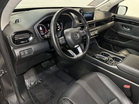 Certified 2024 Honda Pilot Touring image 24