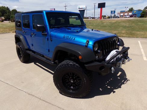 Used 2015 Jeep Wrangler Unlimited Sport AWD/4WD image 14