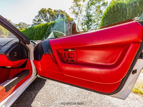 Used 1991 Chevrolet Corvette ZR-1 image 41