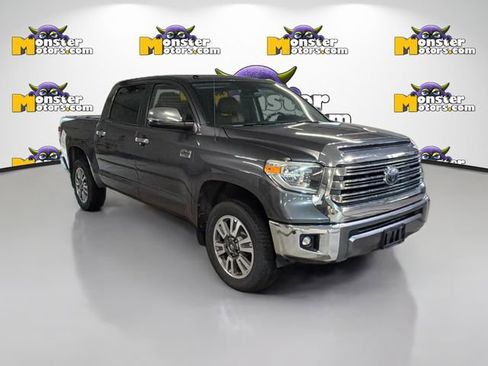 Used 2018 Toyota Tundra Platinum image 3