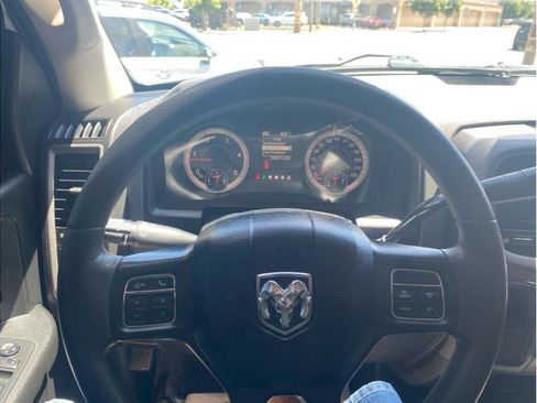 Used 2018 RAM 2500 Tradesman w/ Chrome Appearance Group AWD/4WD image 15