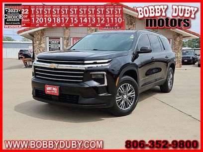 Used 2025 Chevrolet Traverse LT