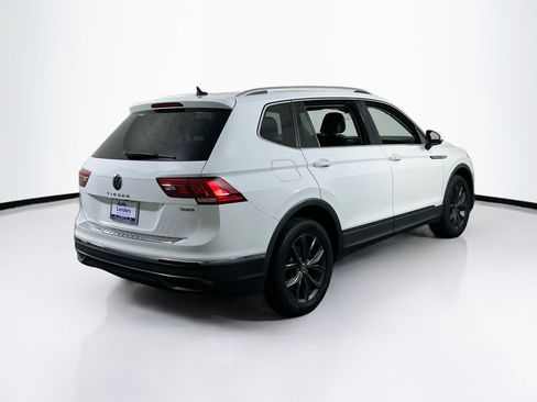 Used 2022 Volkswagen Tiguan SE image 5