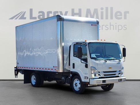 New 2024 Chevrolet Low Cab Forward image 11