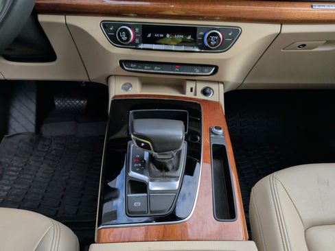 Used 2023 Audi Q5 2.0T Premium Plus w/ Premium Plus Package image 31