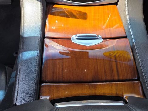 Used 2016 Cadillac Escalade Luxury RWD image 20