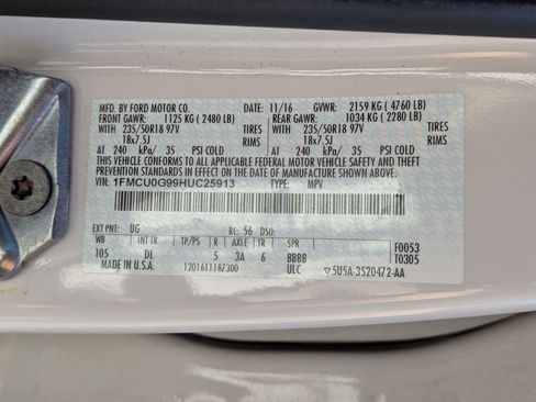 Used 2017 Ford Escape SE w/ SE Leather Comfort Package image 32