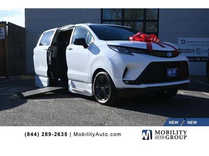 New 2025 Toyota Sienna XSE