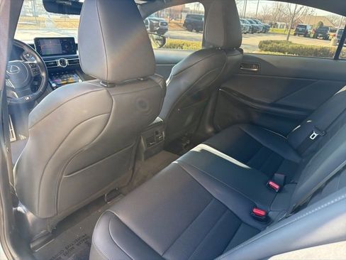 Used 2022 Lexus IS 350 F Sport image 7