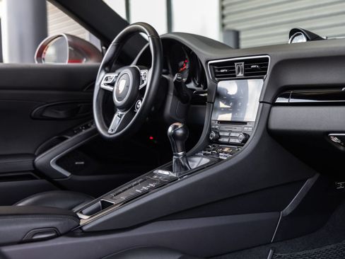 Certified 2019 Porsche 911 Carrera T RWD image 45