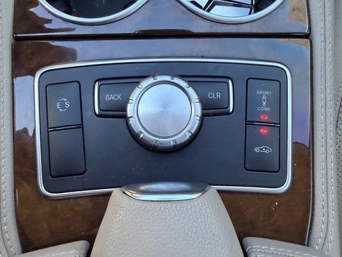 Used 2012 Mercedes-Benz CLS 550 4MATIC image 21