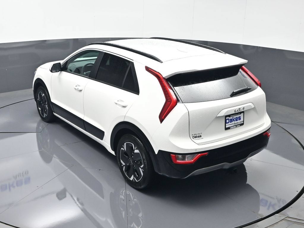 Certified 2024 Kia Niro Wind w/ Wind Preserve Package FWD image 51