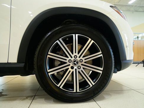 Certified 2024 Mercedes-Benz GLE 450 4MATIC image 9