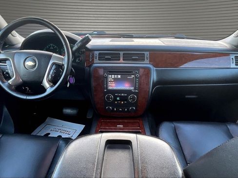 Used 2012 Chevrolet Tahoe LTZ AWD/4WD image 7