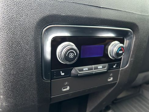 Used 2022 GMC Yukon AT4 w/ Technology Package image 36