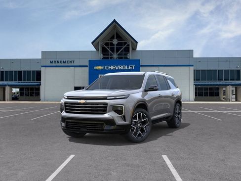 New 2026 Chevrolet Traverse High Country FWD image 8