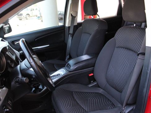 Used 2018 Dodge Journey SE w/ Popular Equipment Group FWD image 18