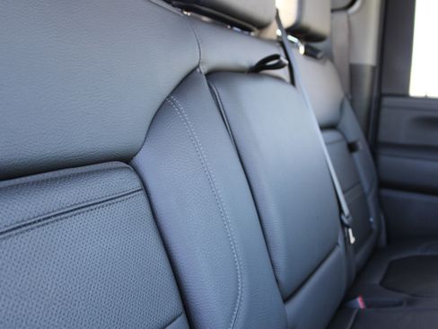 Used 2023 GMC Sierra 2500 Denali w/ Denali Black Diamond Edition image 44