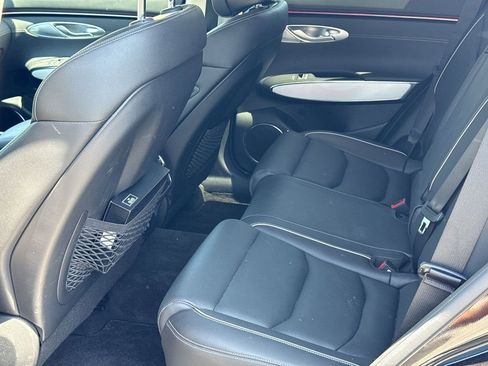 Used 2026 Genesis GV70 2.5T Advanced AWD/4WD image 24