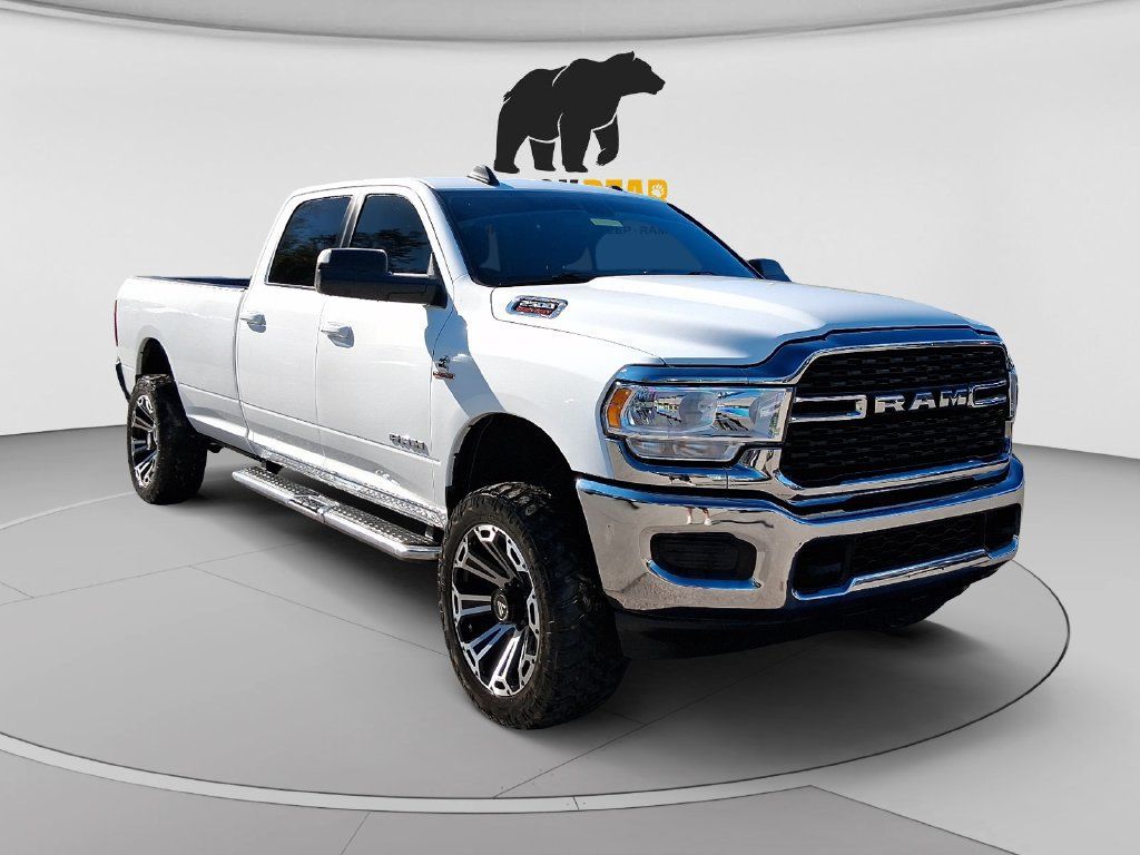 Used 2022 RAM 2500 Big Horn AWD/4WD image 1
