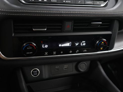 Used 2023 Nissan Rogue SV AWD/4WD image 23