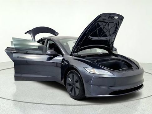 Used 2025 Tesla Model 3 RWD image 12