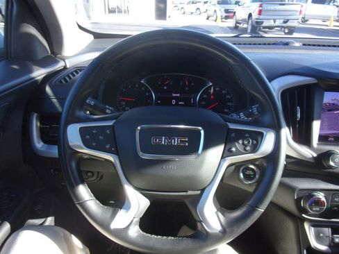 Used 2023 GMC Terrain SLT image 23