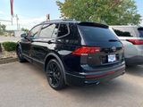 Used 2022 Volkswagen Tiguan SE R-Line image 3