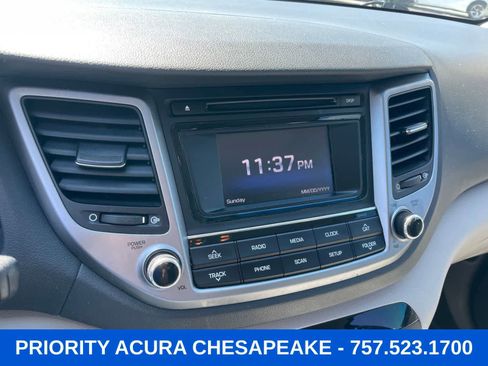 Used 2017 Hyundai Tucson Eco w/ Cargo Package AWD/4WD image 16