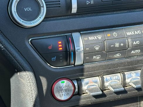 Used 2020 Ford Mustang Premium image 21