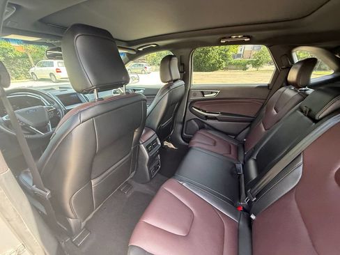 Used 2020 Ford Edge Titanium w/ Equipment Group 301A FWD image 27