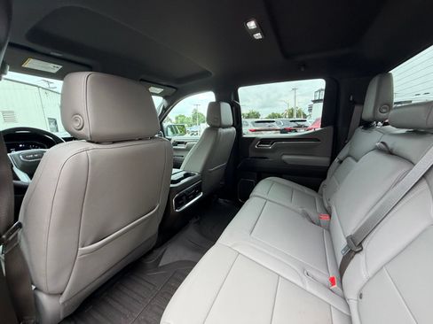 Used 2023 GMC Sierra 1500 SLT w/ SLT Premium Package AWD/4WD image 24