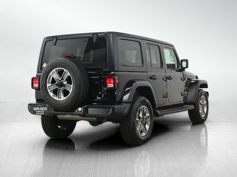 Used 2021 Jeep Wrangler Unlimited Sahara w/ Uconnect 4C Nav & Sound Group AWD/4WD image 5