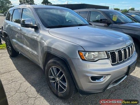 Used 2018 Jeep Grand Cherokee Limited AWD/4WD image 2